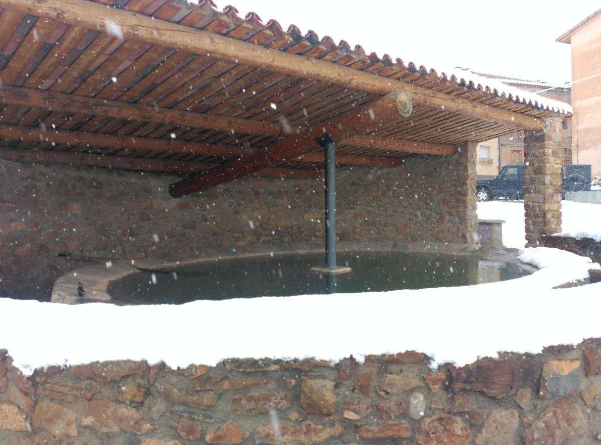 Estudios Casa Lola De Talarn Exterior foto